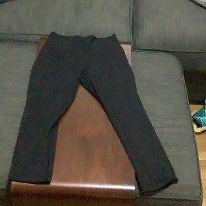 LuLuLemon Capri pants size 6
